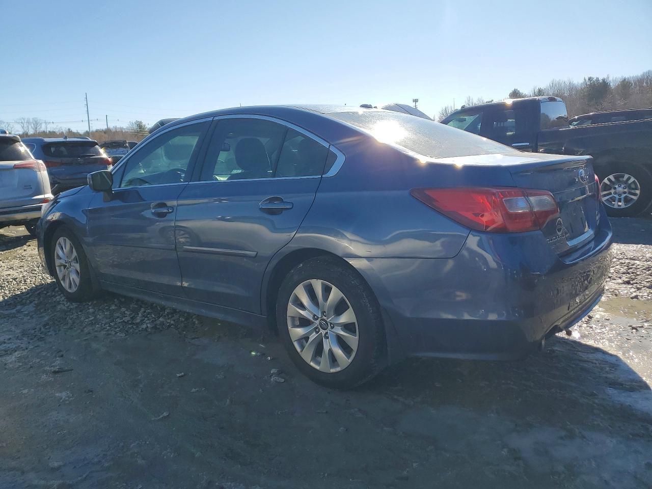 2015 SUBARU Legacy