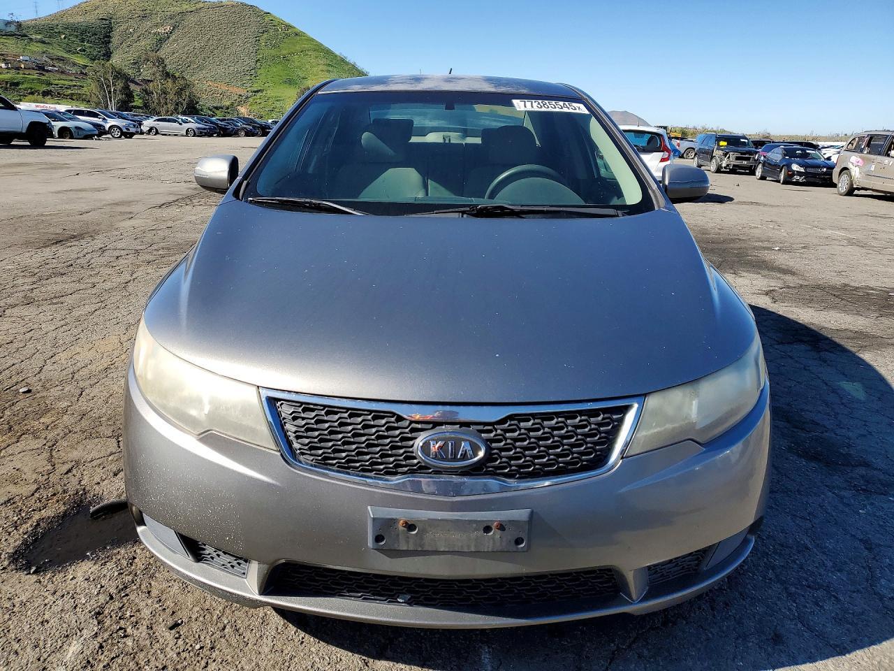 2011 KIA FORTE