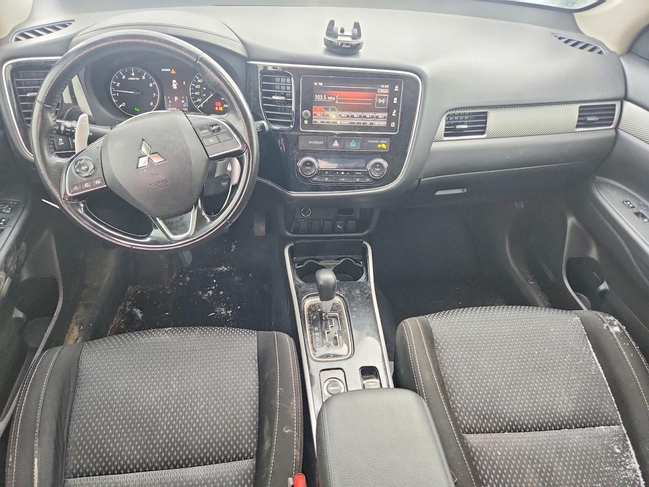 2017 MITSUBISHI outlander