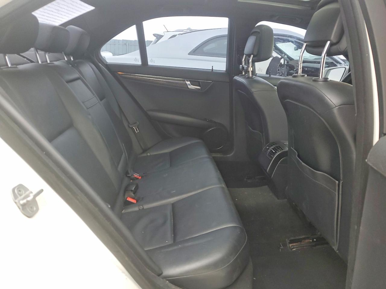 2011 MERCEDES-BENZ C-CLASS