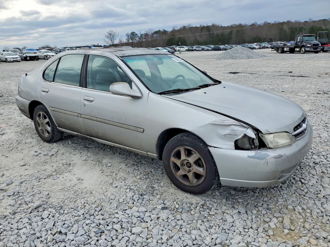 1999 NISSAN ALTIMA