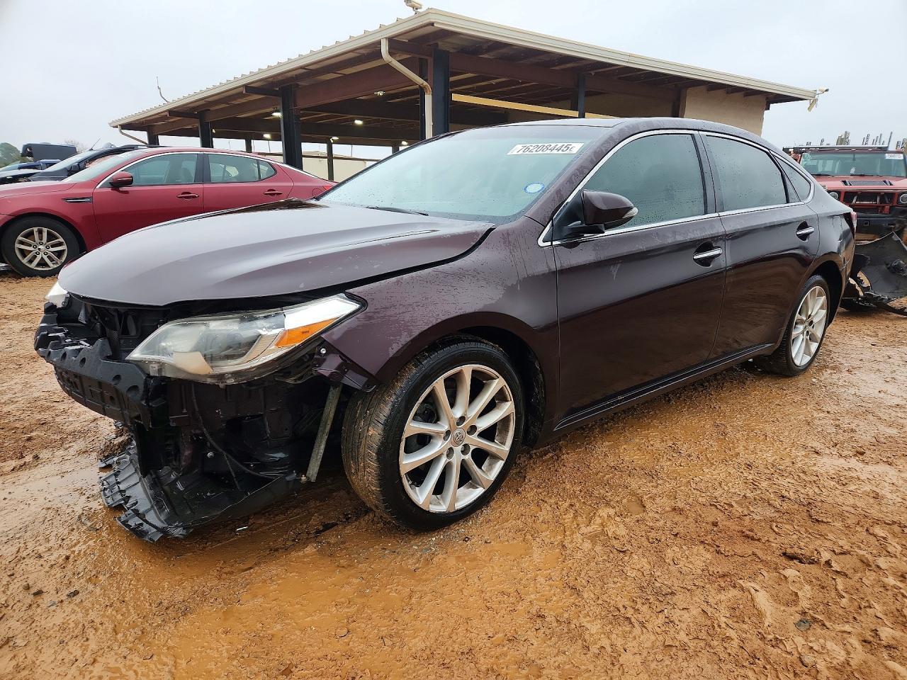 2013 TOYOTA Avalon