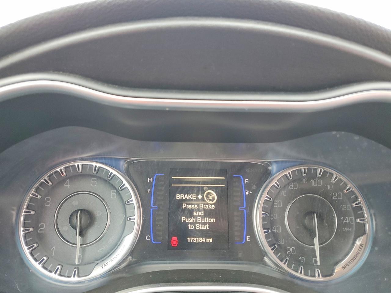2016 CHRYSLER 200