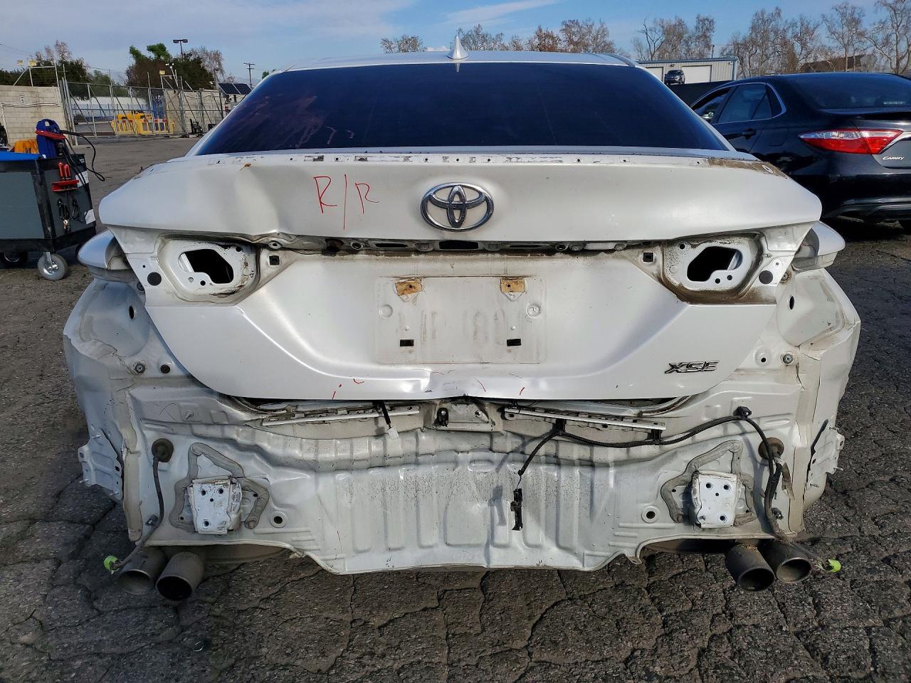 2019 TOYOTA CAMRY