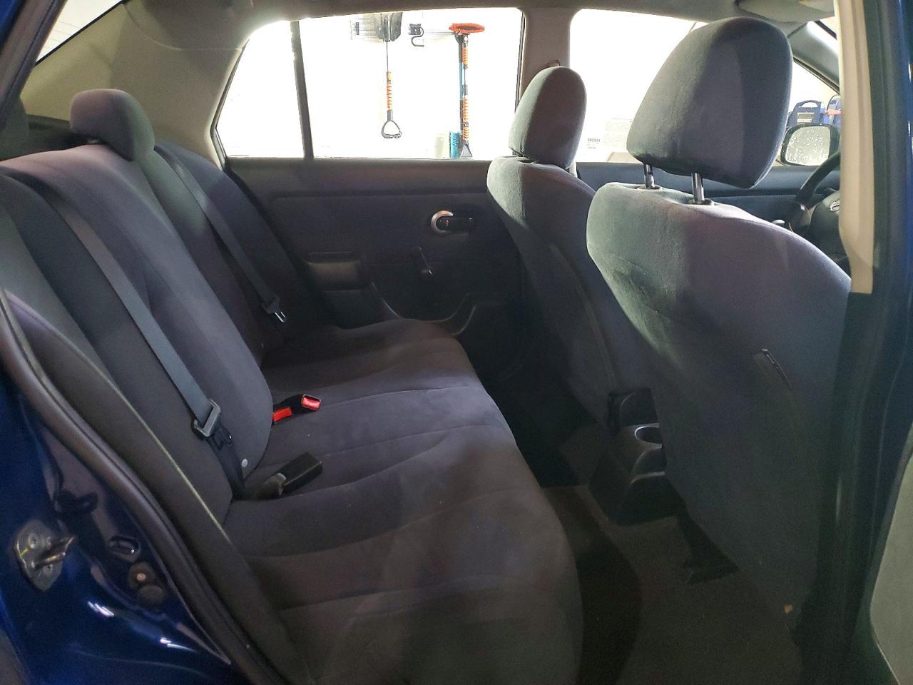 2010 NISSAN VERSA