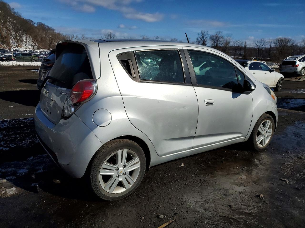 2014 CHEVROLET Spark