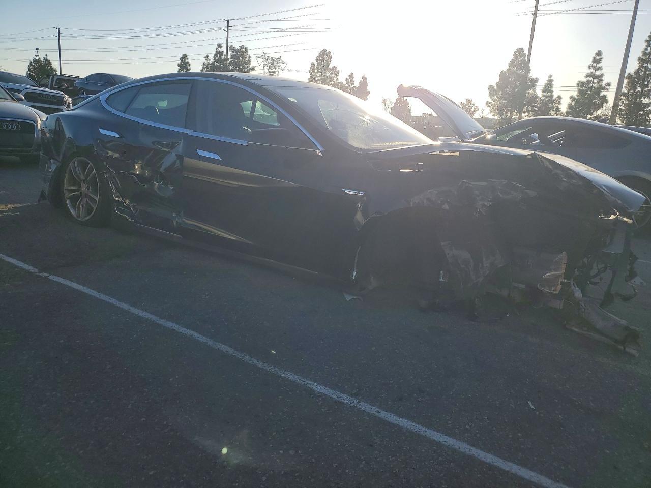 2013 TESLA MODEL S