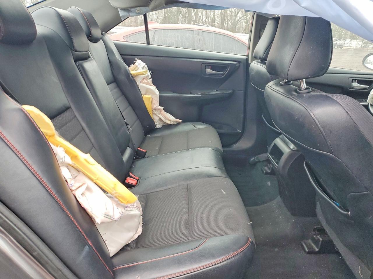 2016 TOYOTA CAMRY
