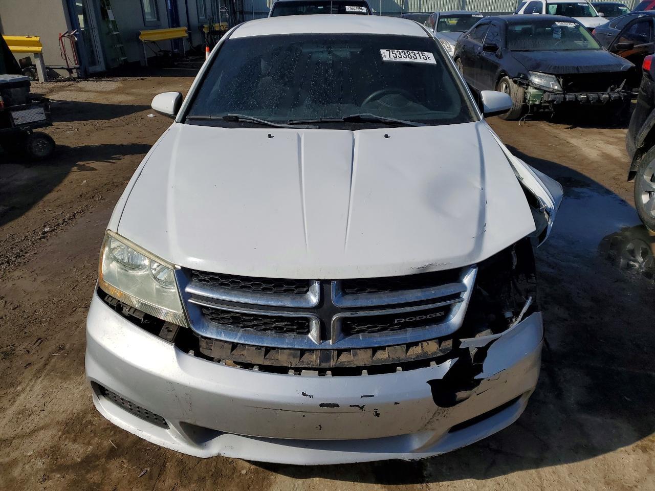 2012 DODGE Avenger