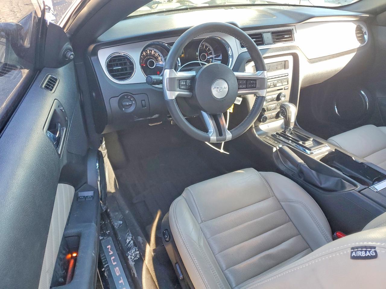 2013 FORD MUSTANG
