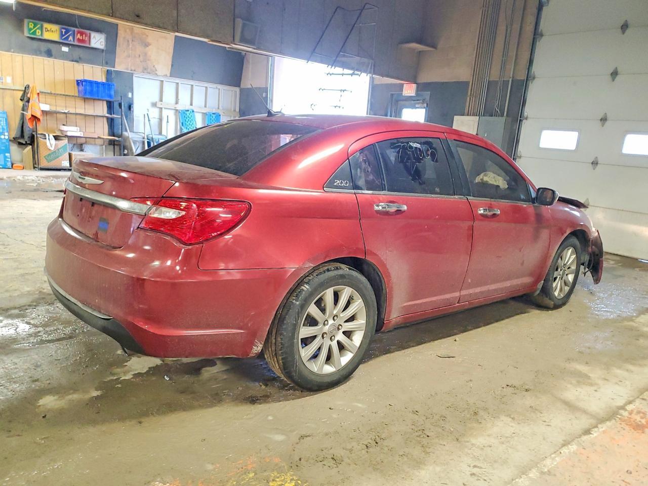 2013 CHRYSLER 200