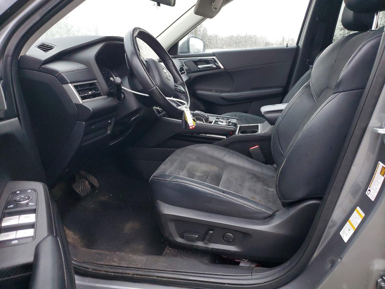 2022 MITSUBISHI outlander