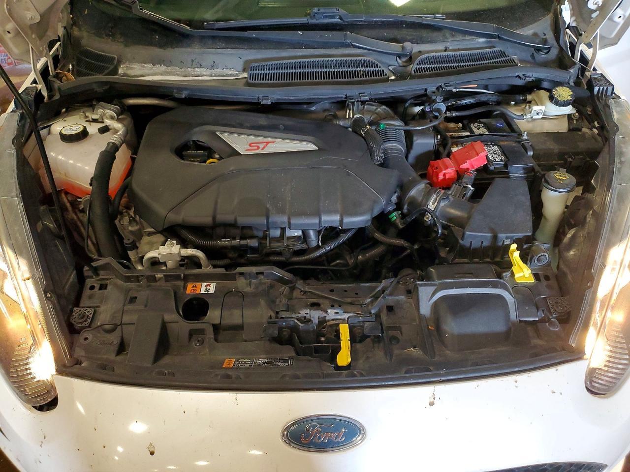 2016 FORD Fiesta