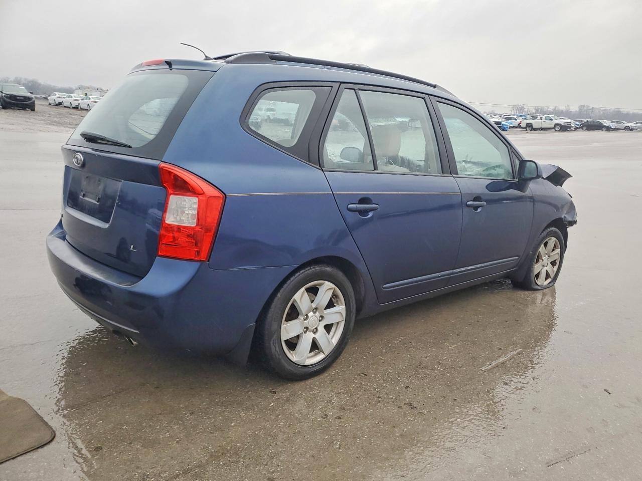 2007 KIA RONDO