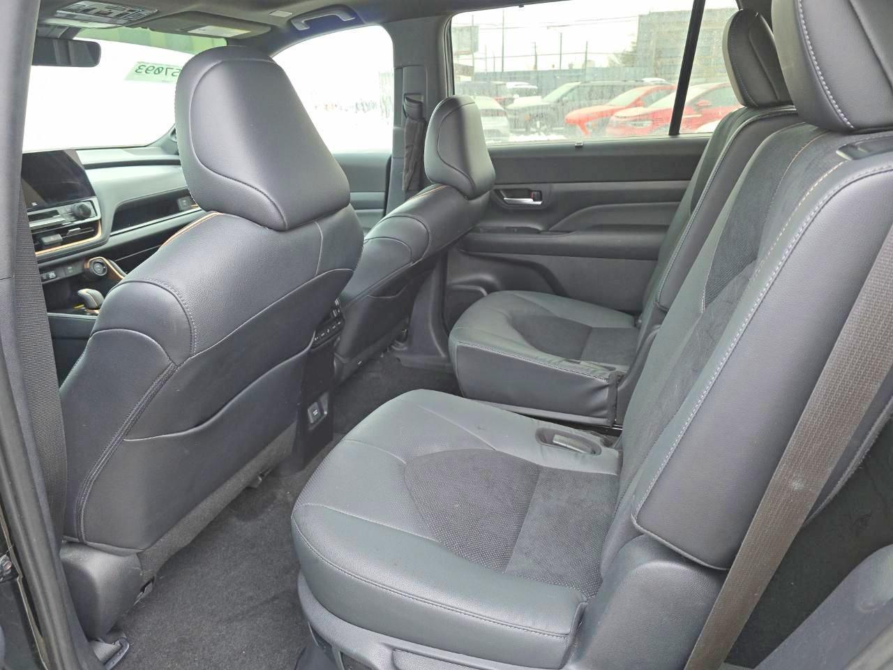 2024 TOYOTA HIGHLANDER