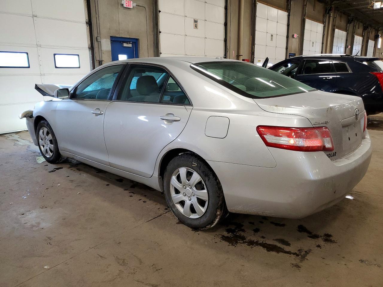 2011 TOYOTA CAMRY