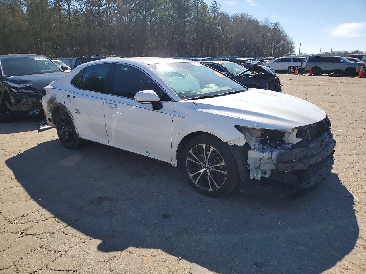 2018 TOYOTA CAMRY