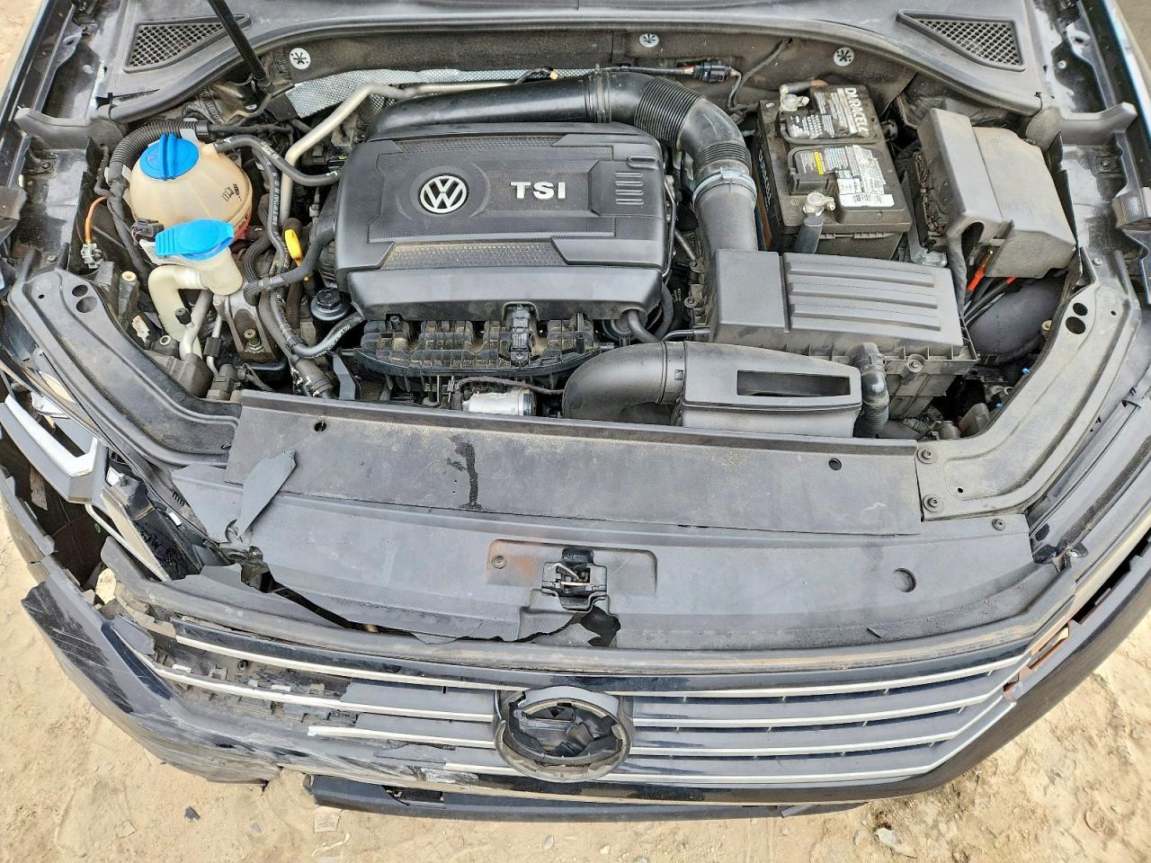 2016 VOLKSWAGEN Passat