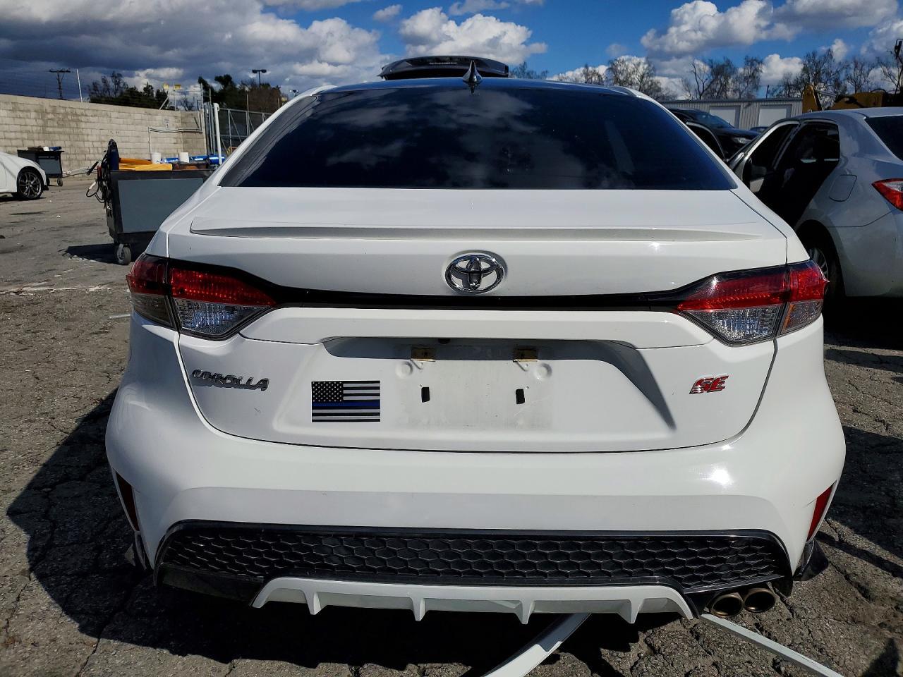 2021 TOYOTA COROLLA