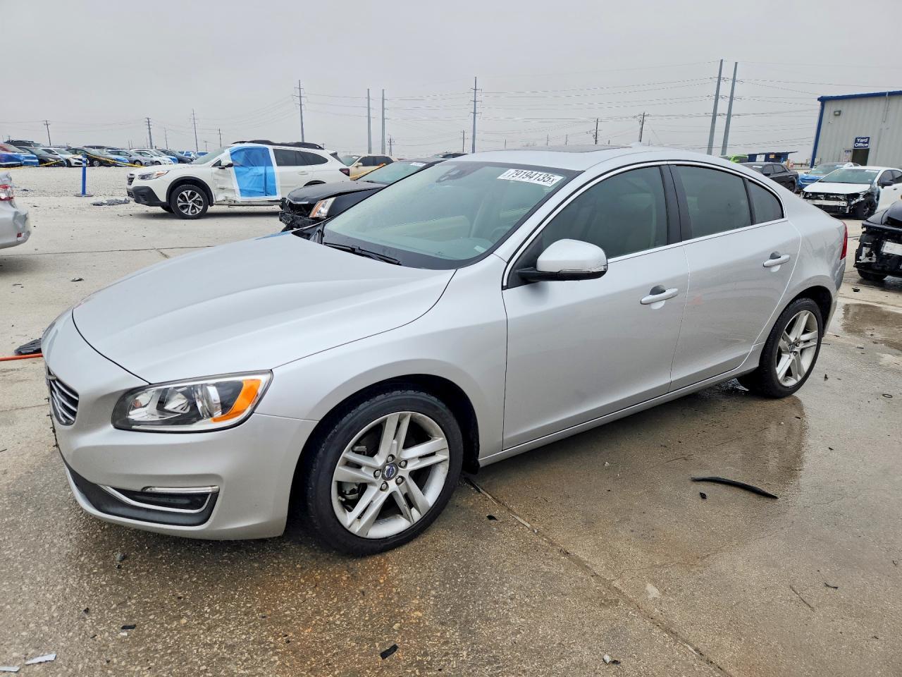2015 VOLVO S60