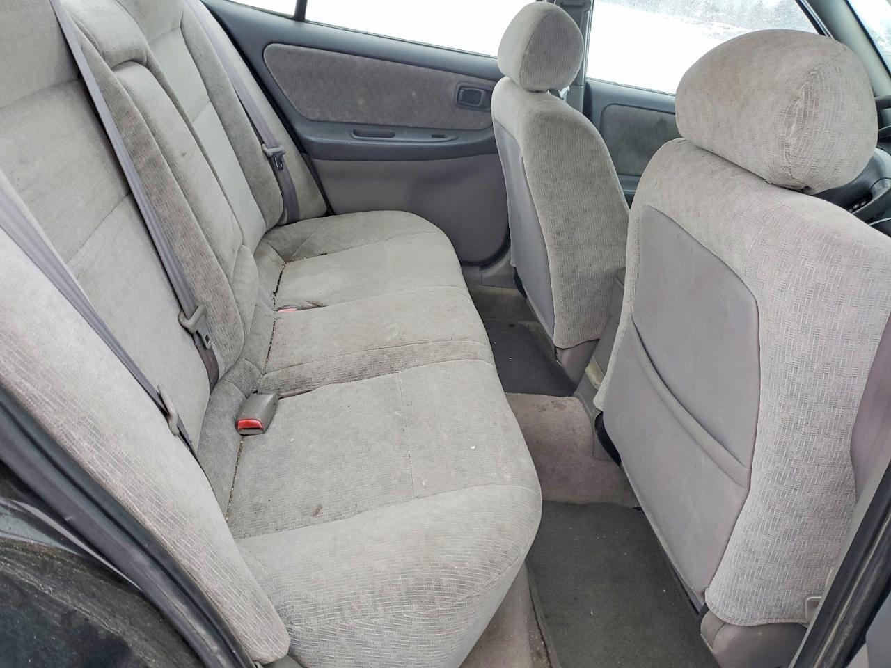 2001 NISSAN ALTIMA
