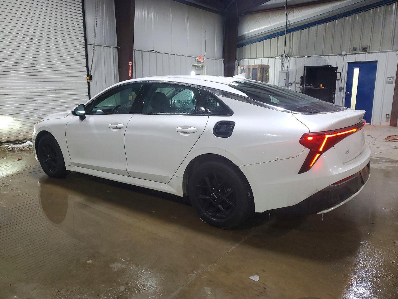 2025 KIA K5