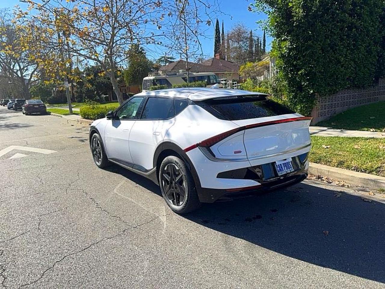 2025 KIA EV6