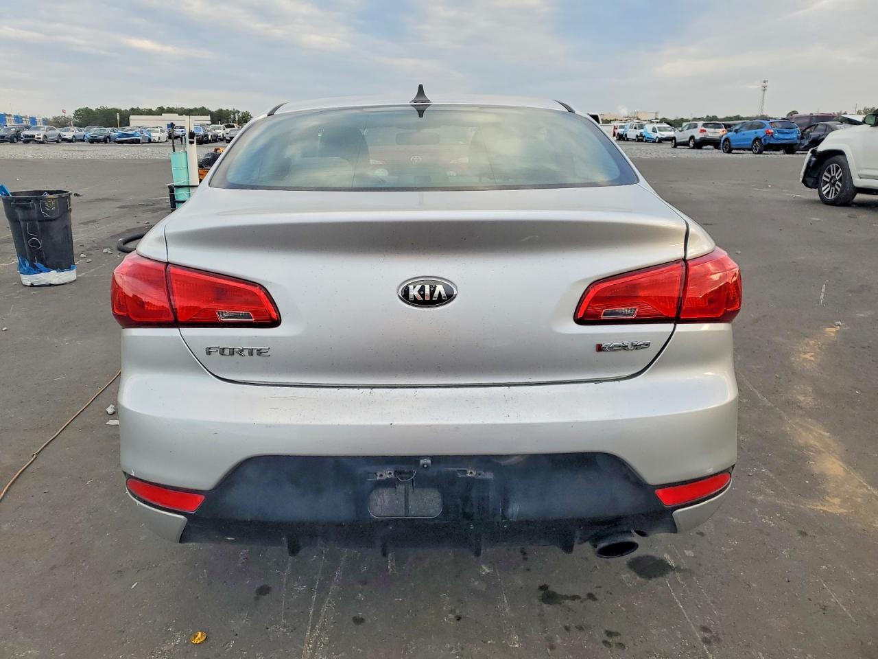 2015 KIA FORTE