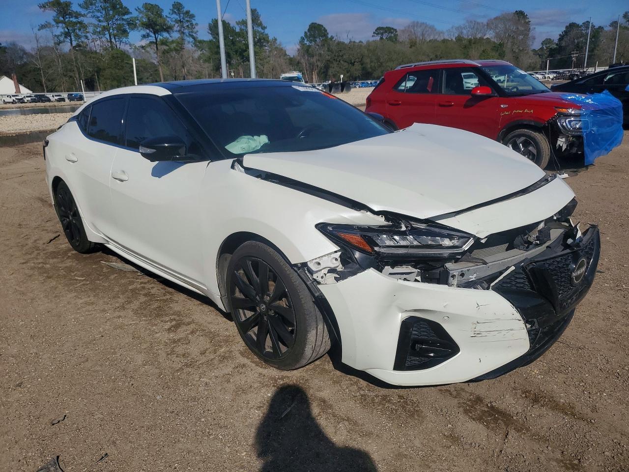 2023 NISSAN Maxima