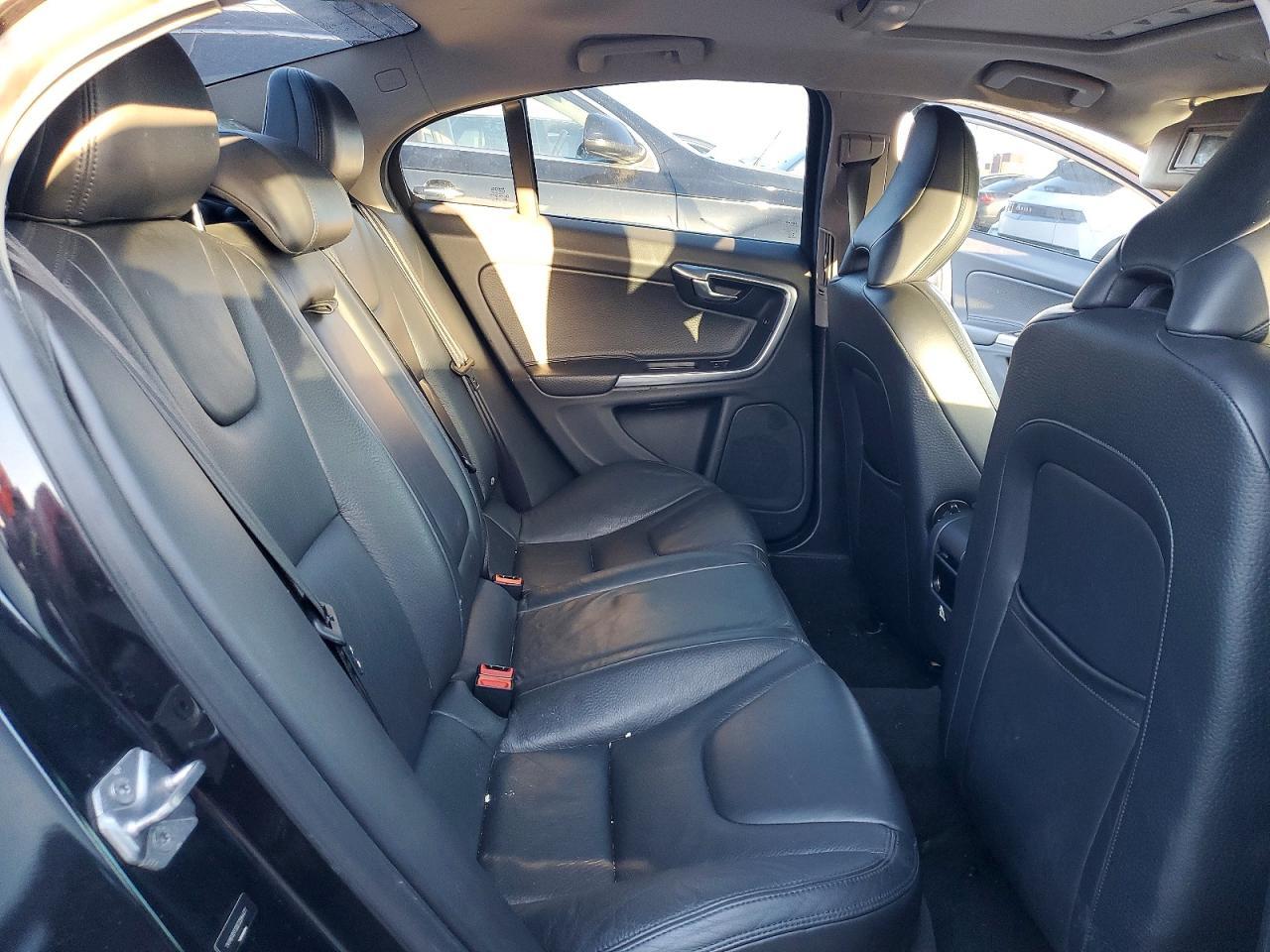 2014 VOLVO S60