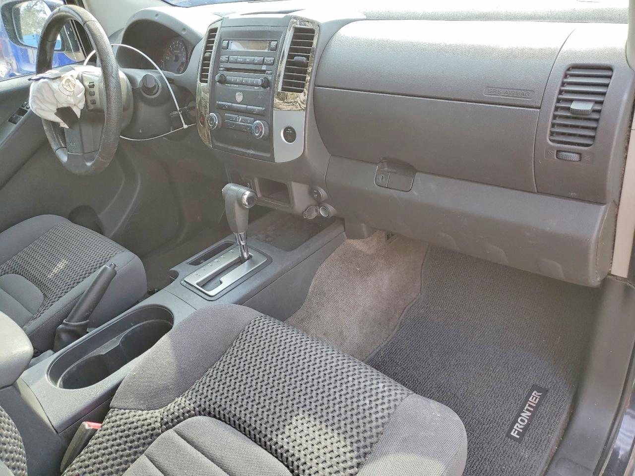 2012 NISSAN Frontier