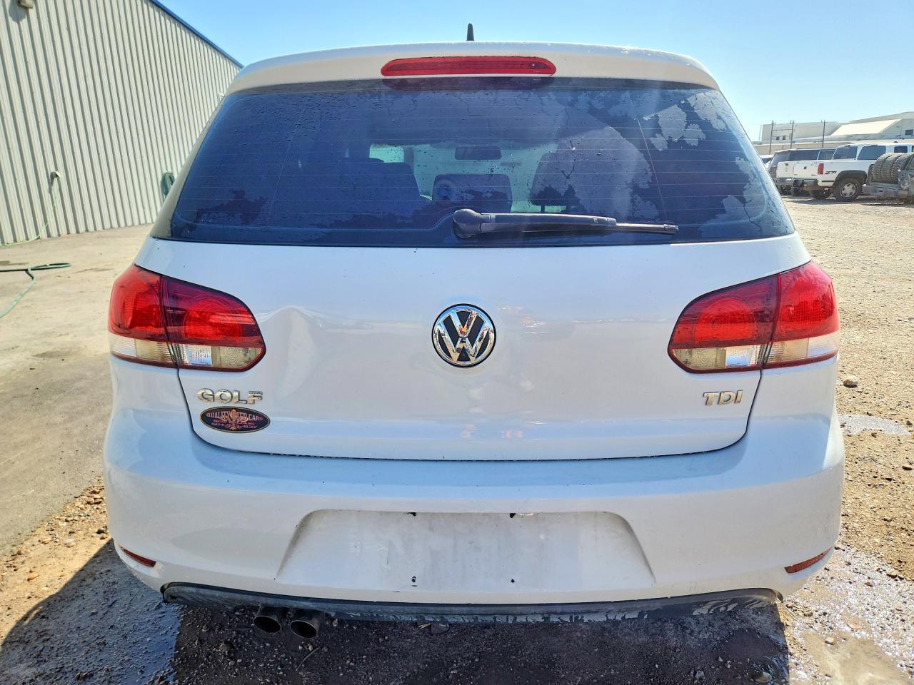 2011 VOLKSWAGEN GOLF