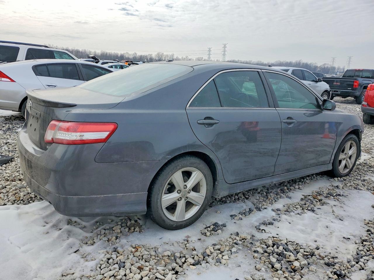 2011 TOYOTA CAMRY