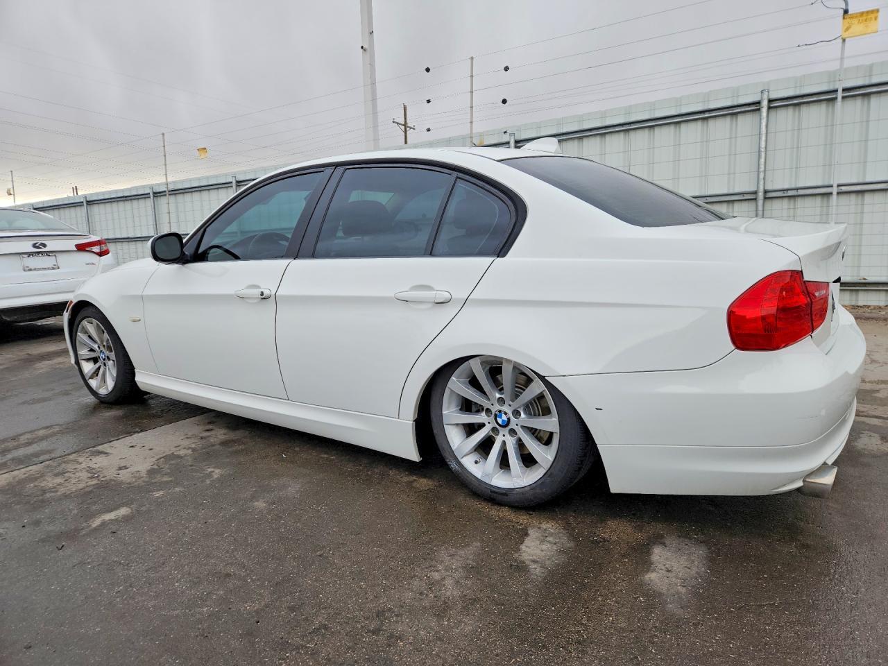 2011 BMW 3 SERIES