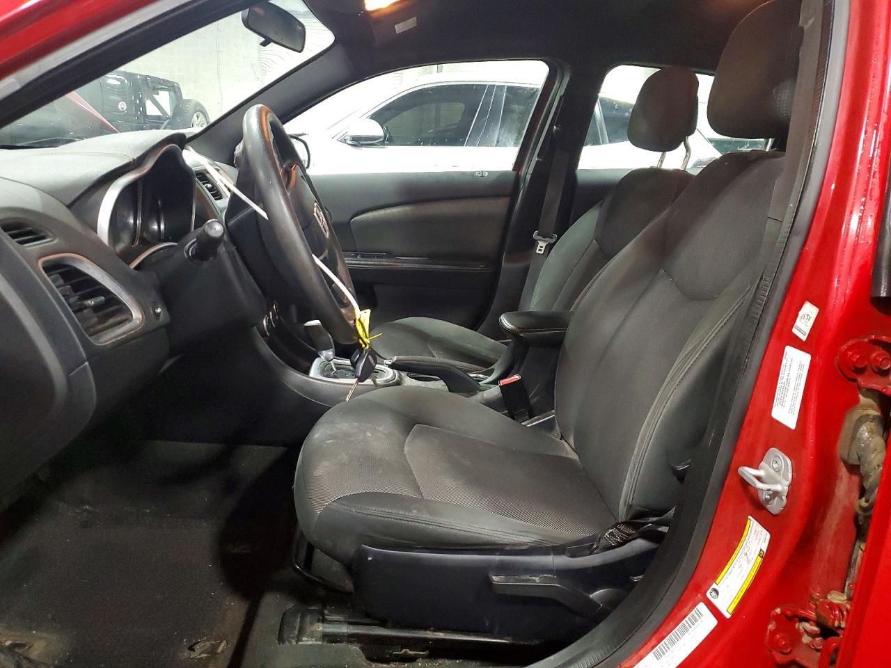 2013 DODGE Avenger