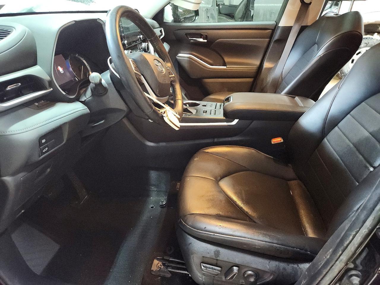 2022 TOYOTA HIGHLANDER