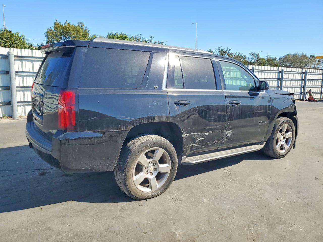 2016 CHEVROLET Tahoe