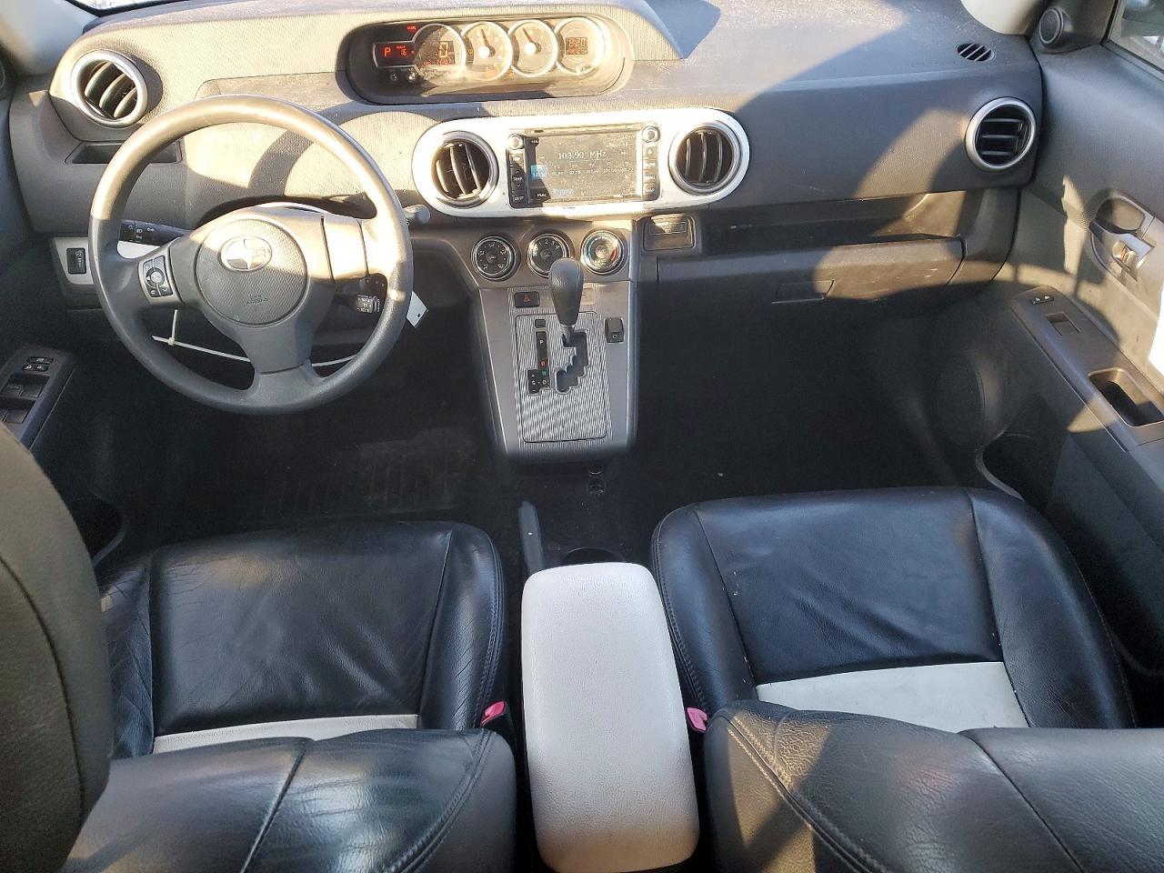2013 SCION xB