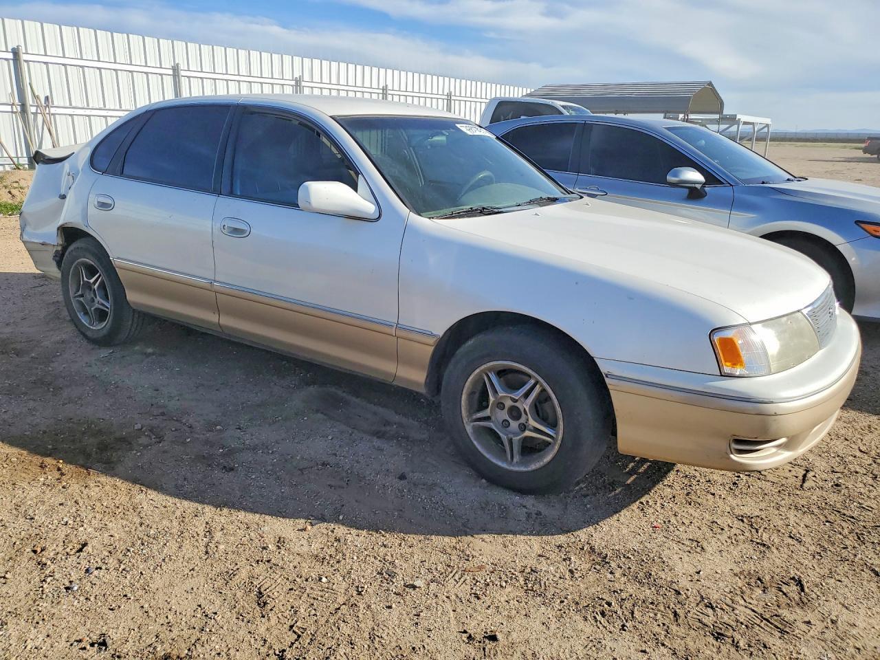 1998 TOYOTA Avalon