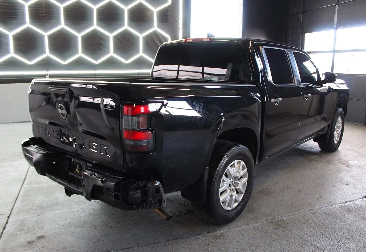 2022 NISSAN Frontier