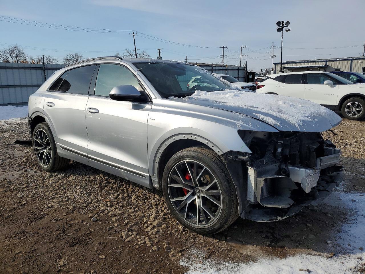 2021 AUDI Q8