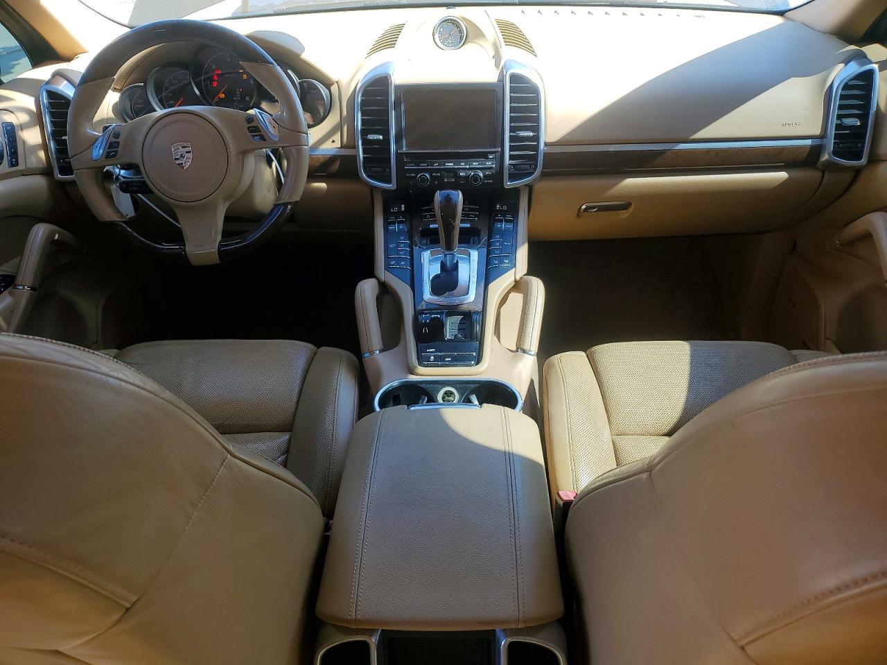 2013 PORSCHE CAYENNE