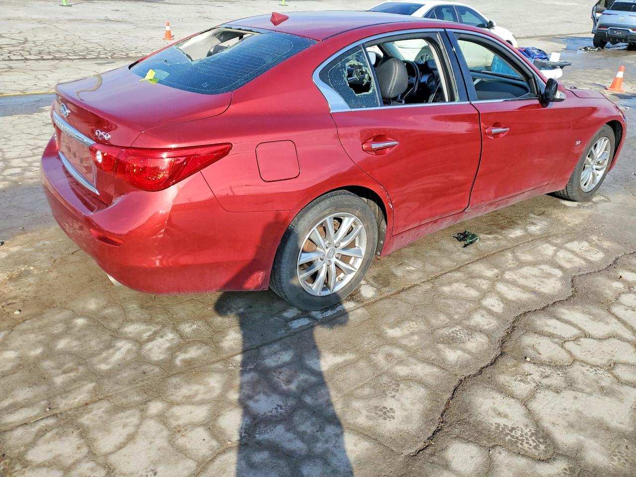 2014 INFINITI Q50