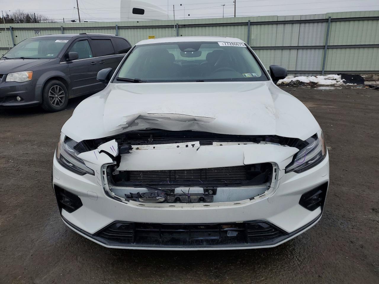 2024 VOLVO S60