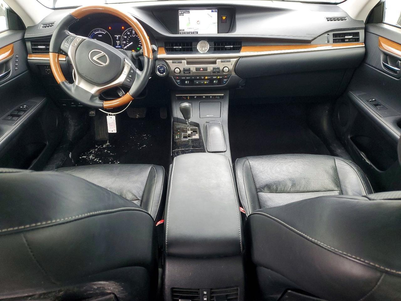 2015 LEXUS ES 300H