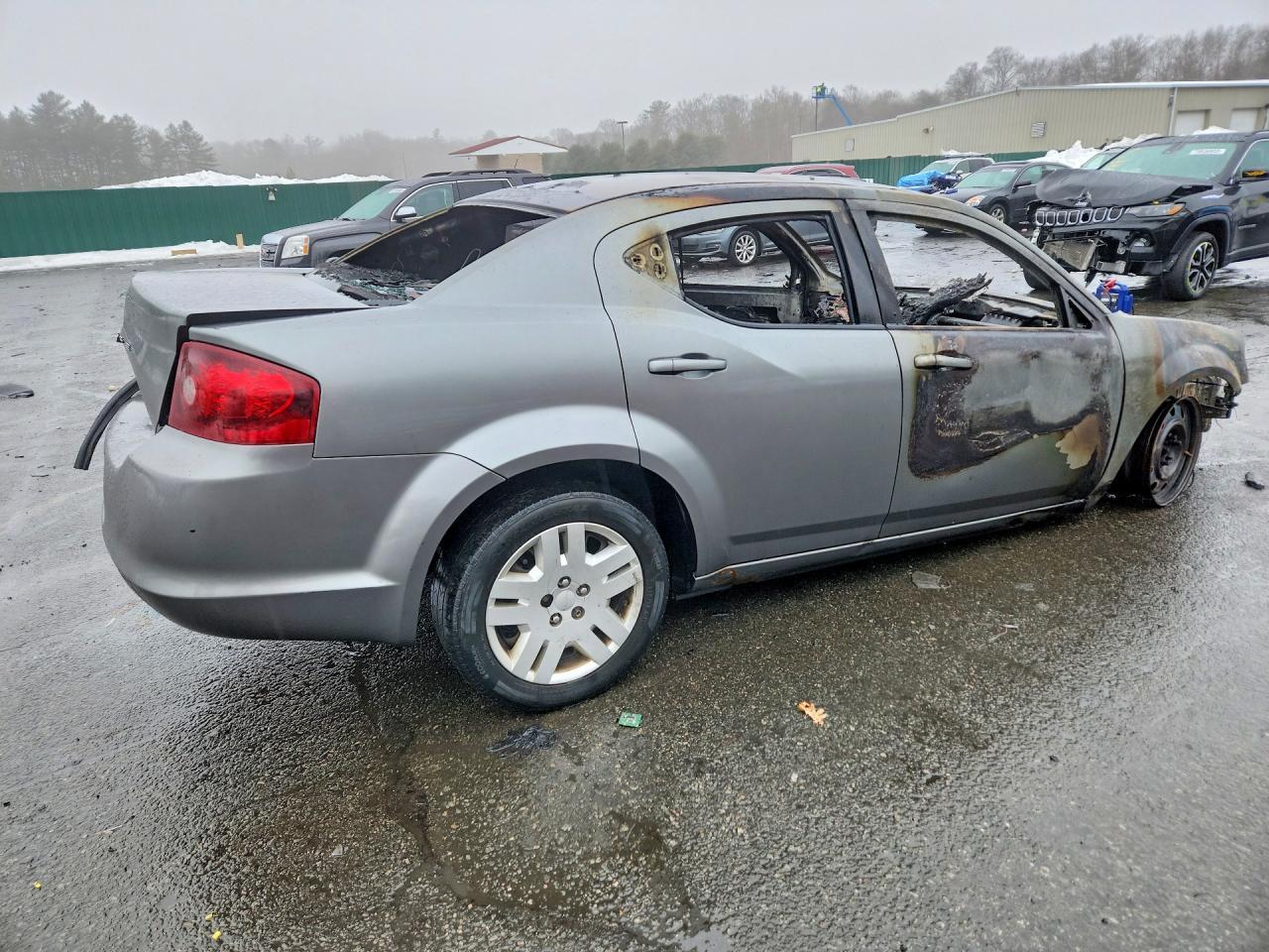 2012 DODGE Avenger