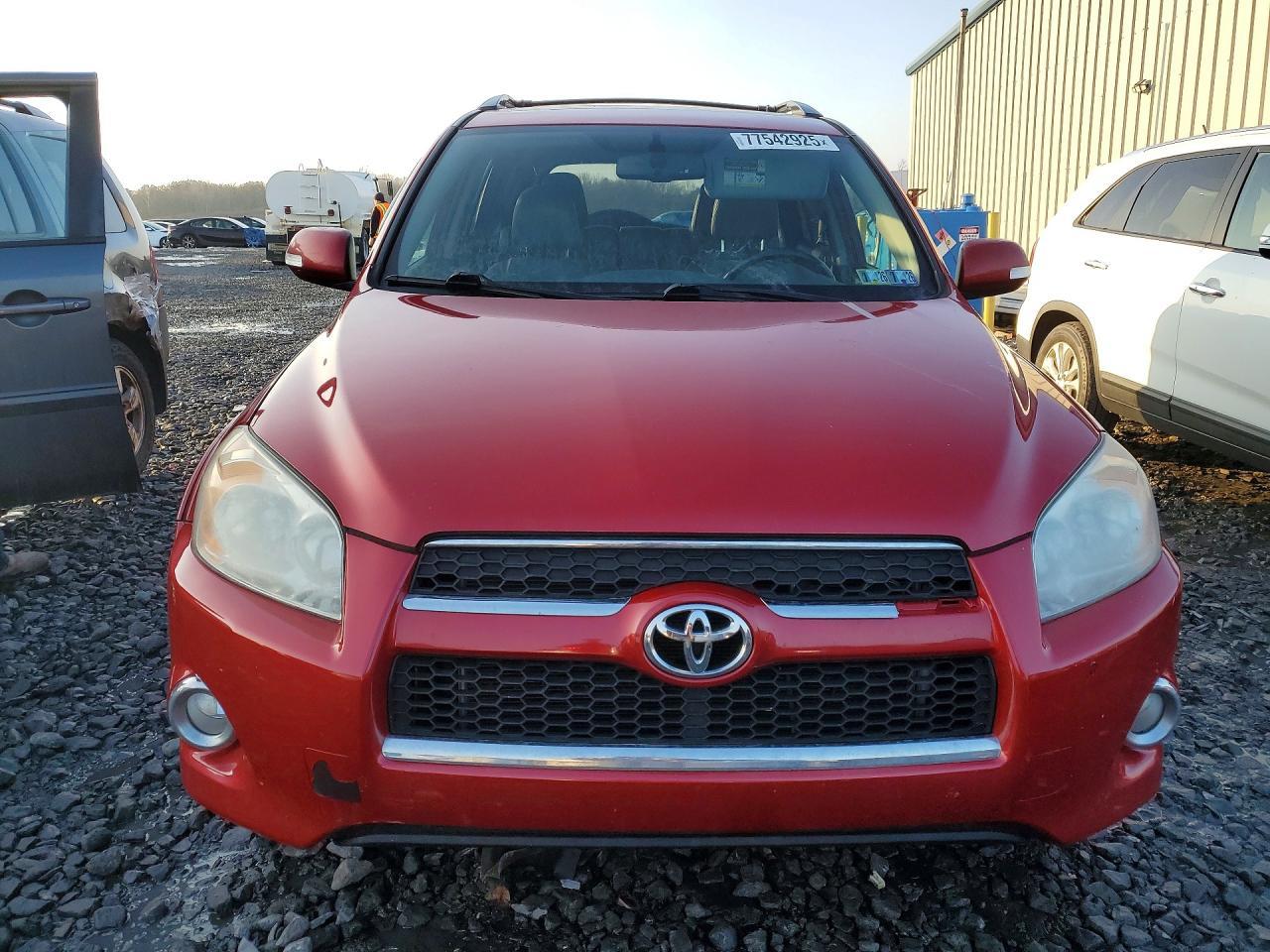 2011 TOYOTA RAV4