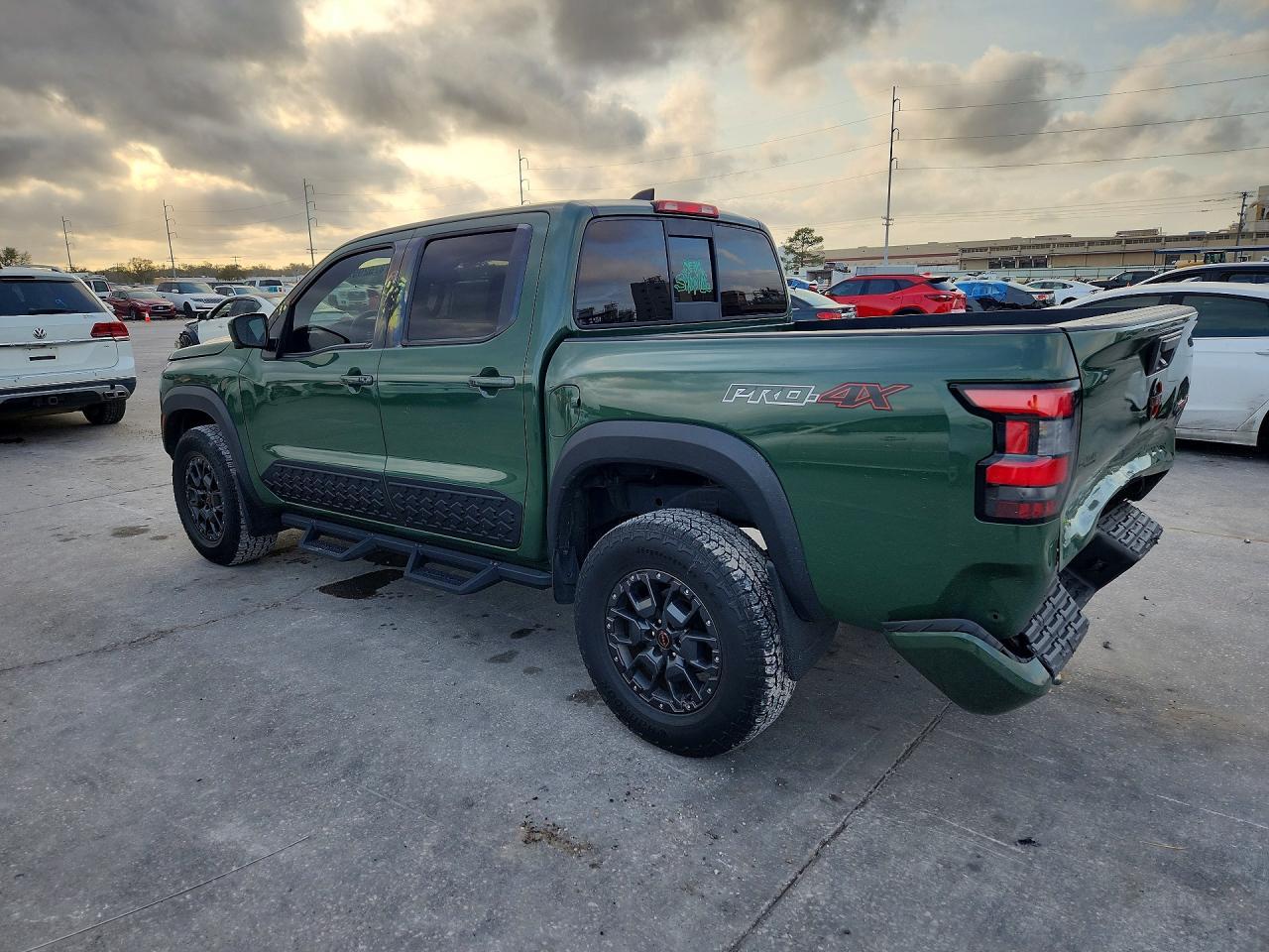 2022 NISSAN Frontier