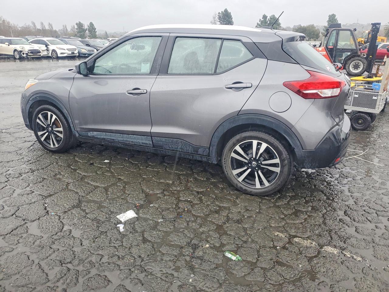 2019 NISSAN KICKS