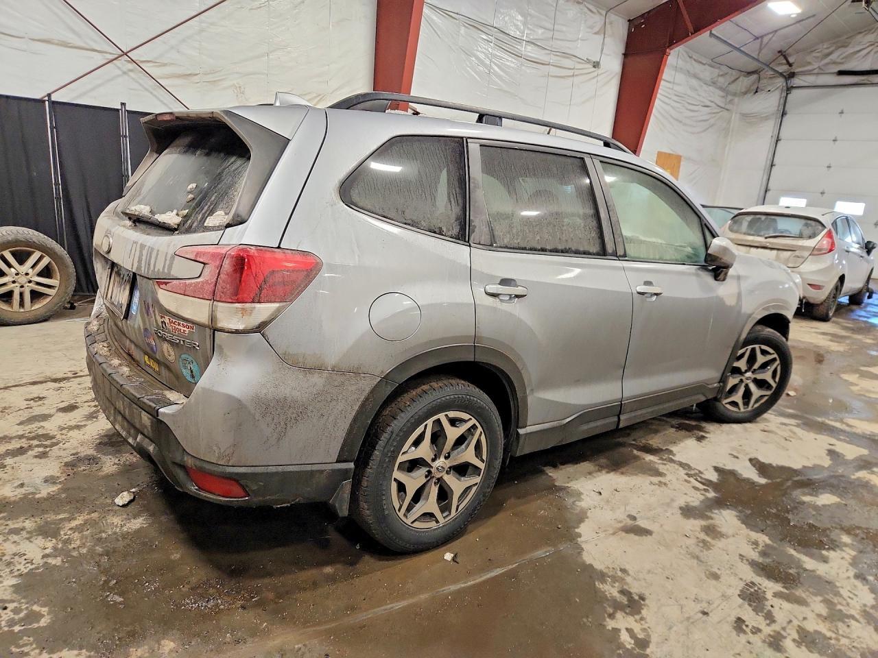 2020 SUBARU FORESTER